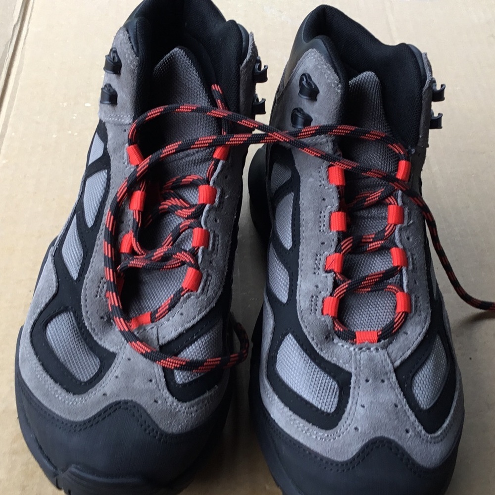 TIMBERLAND BOOTS - Picture 2 of 10